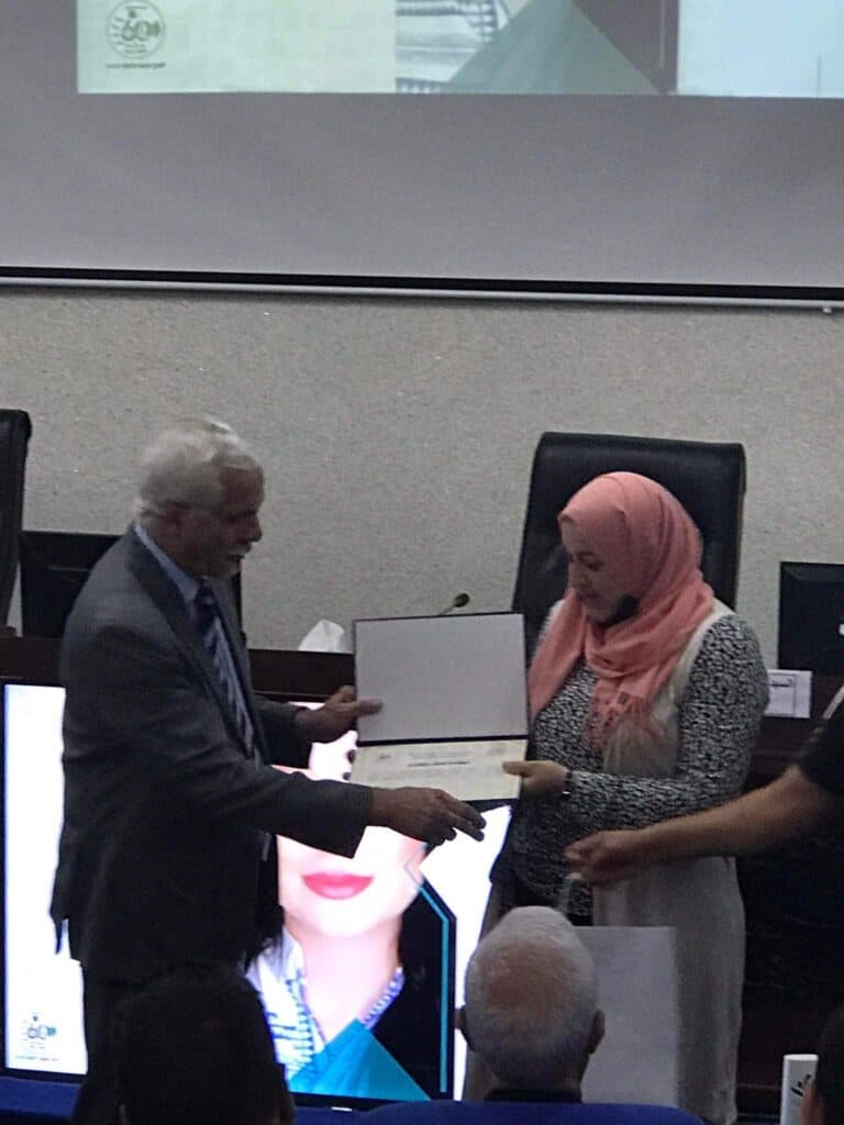تكريم الطاقم الصحفي لجامعة التكوين المتواصل 1