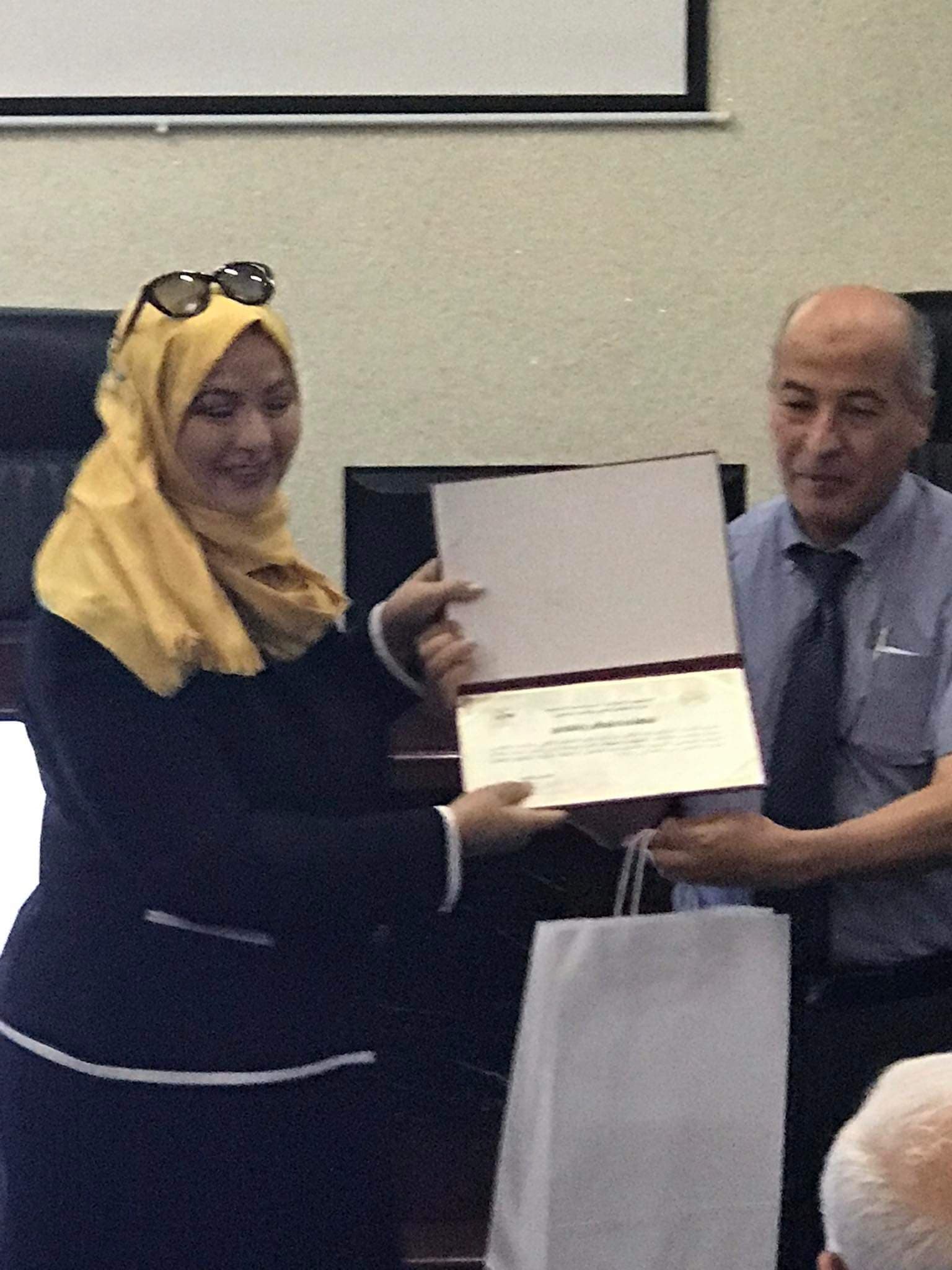 تكريم الطاقم الصحفي لجامعة التكوين المتواصل
