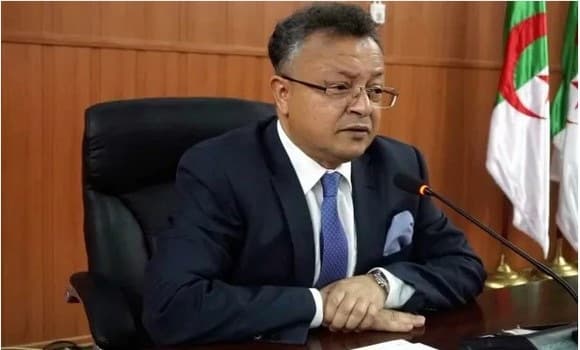 البيان الصحفي /لوزير التعليم العالي والبحث العلمي البروفسور كمال بداري خلال زيارته لجامعة الجزائر 1 وجامعة الجزائر 2