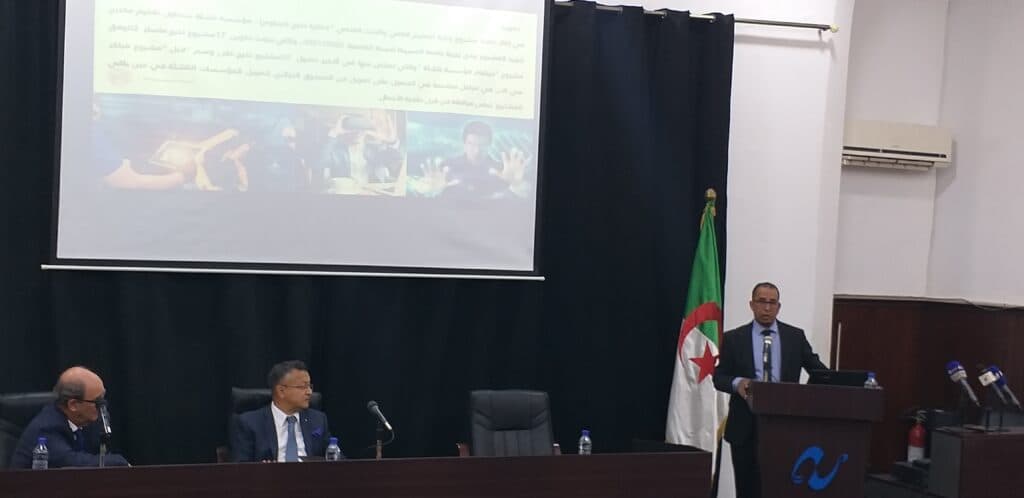 زيارة وزير التعليم العالي والبحث العلمي البروفسور كمال بداري الى المدرسة الوطنية العليا المتعددة التقنيات بالعاصمة 1