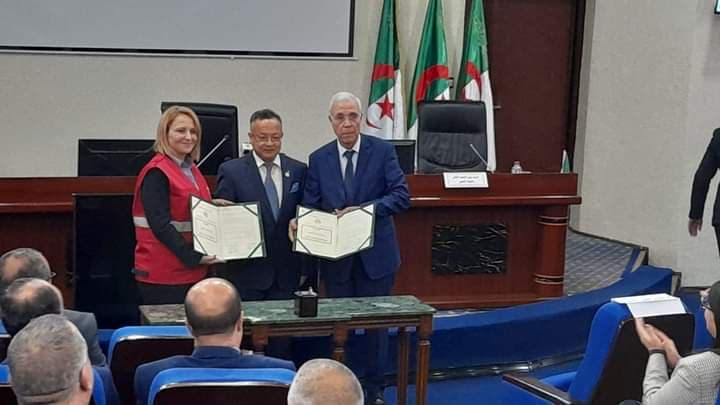 توقيع اتفاقية تعاون بين وزارة التعليم العالي والبحث العلمي والهلال الأحمر الجزائري 3