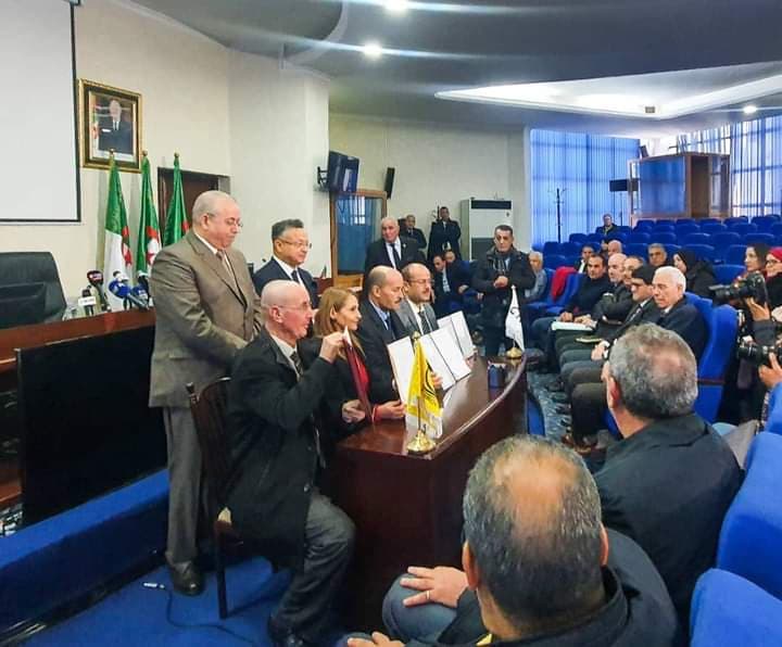 توقيع اتفاقيات تعاون للتطوير التكنولوجي والصناعي في الجزائر