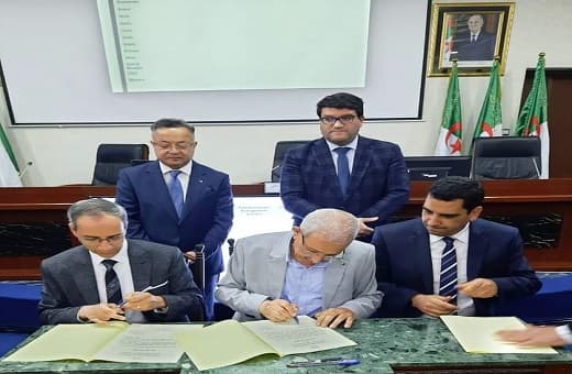 إشراف وزير التعليم العالي والبحث العلمي على مراسيم التوقيع على 13 شهادة إلتزام ما بين 8 كليات طب و الملحقات التابعة للجامعة 1