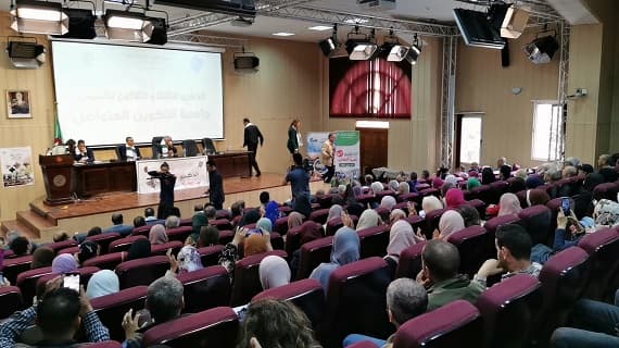 إحتفال جامعة التكوين المتواصل بالذكرى المزدوجة لتأسيسها و عيد الطالب 1
