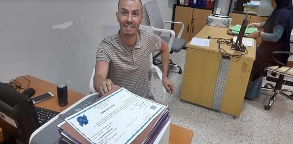 تسليم شهادة النجاح المؤقتة لطلبة الماستر 1