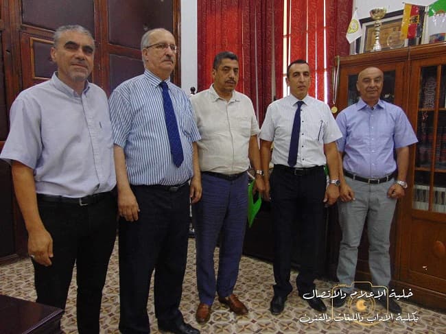 تنصيب الأستاذ لعوج زواوي مديرا لمركز جامعة التكوين المتواصل سيدي بلعباس