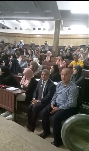 زيارة مدير الجامعة البروفيسور يحي جعفري لمركز الجزائر شرق