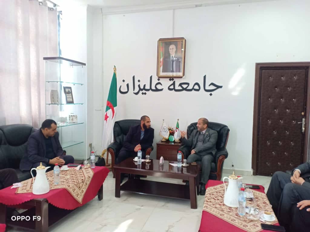 إمضاء اتفاقية تعاون بين مدير مركز غليزان ومدير جامعة غليزان أحمد زبانة 3