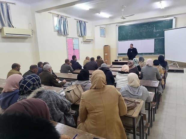 برمجة تجمع خاص بكيفية الولوج للأرضية لفائدة متكوني التحضيري وماقبل الترقية بمركز الوادي