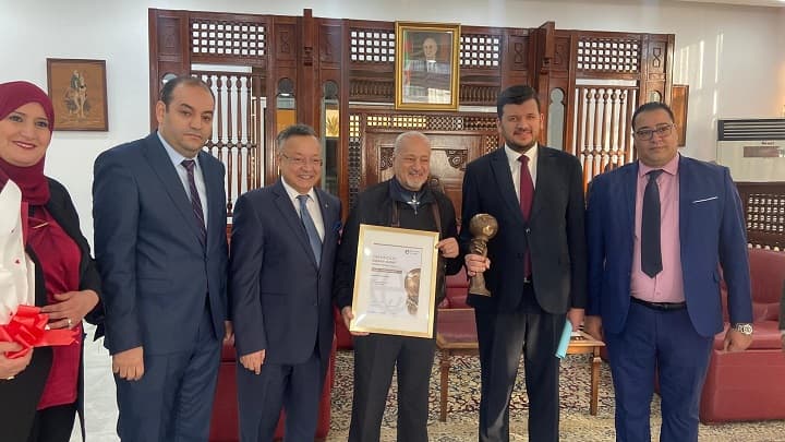 لقاء وزير التعليم العالي والبحث العلمي برئيس مؤسسة اميدول بغرداية