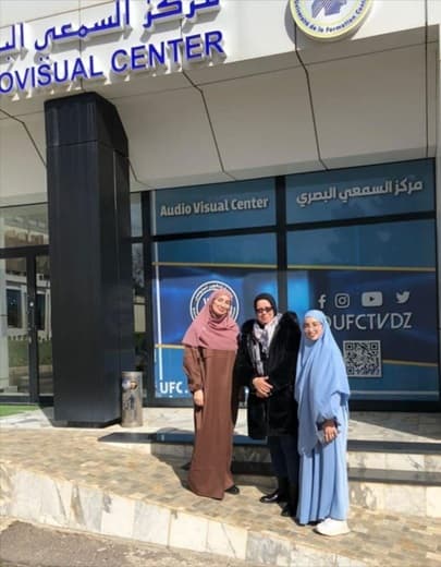 زيارة ميدانية لطلبة السنة الثانية اعلام لمركز السمعي البصري بجامعة التكوين المتواصل