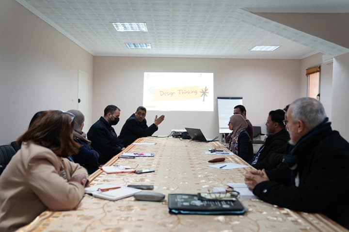 دورة تكوينية خاصة بتكوين المكونين بجامعة التكوين المتواصل