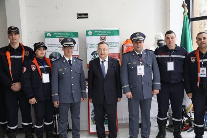 زيارة وزير التعليم العالي والبحث العلمي لهاكاثون المشاريع الابتكارية