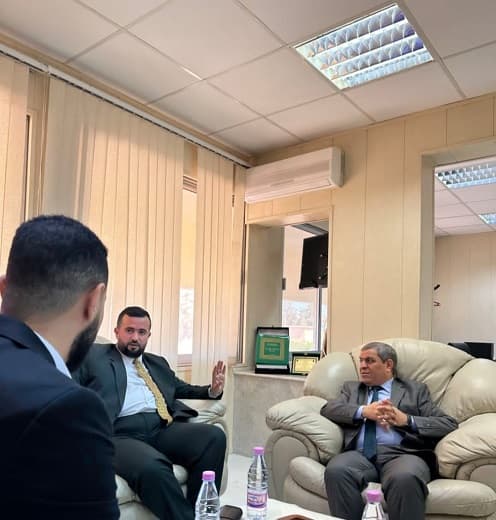 استقبال مدير الجامعة للمدير العام لمجمع بلاط 1