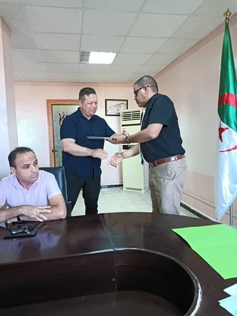 تنصيب الدكتور هارون مجيد مديرا جديدا لمركز الشلف 1