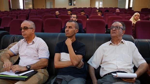لقاء أسبوعي تنسيقي مع مدراء مراكز جامعة التكوين المتواصل برئاسة مدير الجامعة 1