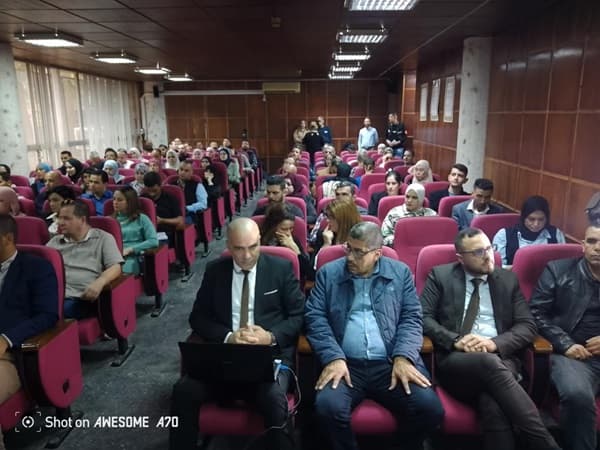 يوم تحسيسي حول الشمول المالي و الادخار بمركز التكوين المتواصل بن عكنون 1