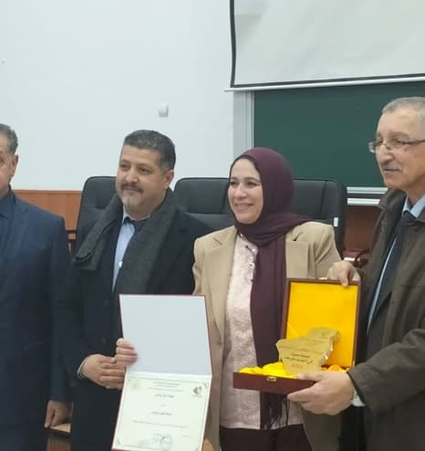 مشاركة جامعة التكوين المتواصل في المسابقة الوطنية للمؤسسة الرائدة في التعليم عن بعد