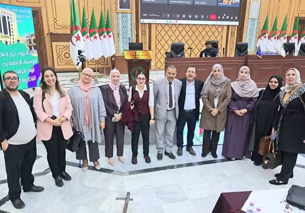 مشاركة جامعة التكوين المتواصل في فعاليات اللقاء الجهوي لجامعات الوسط