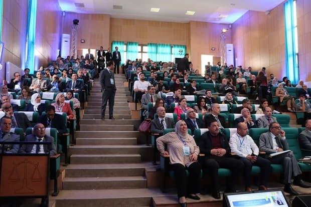 مشاركة جامعة التكوين المتواصل في فعاليات الملتقى الوطني الموسوم بـ: "تبسيط الإجراءات القانونية والتنظيمية للتصدير"