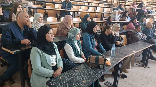 زيارة فجائية لمدير الجامعة إلى مركز عنابة 2