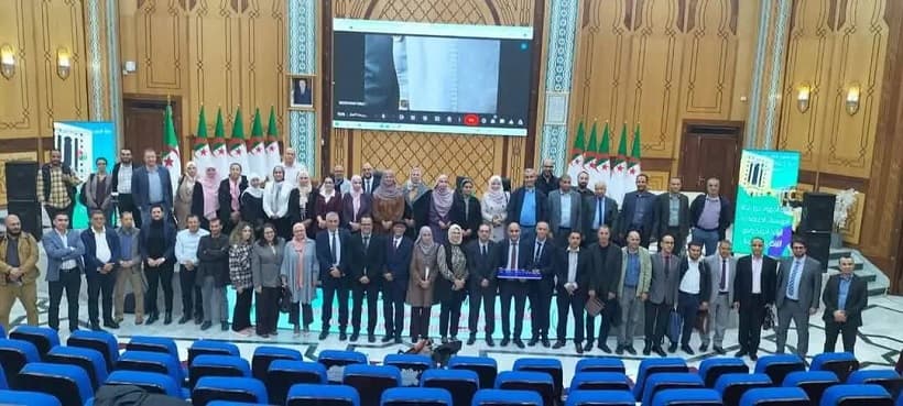 مشاركة جامعة التكوين المتواصل في فعاليات اللقاء الجهوي لجامعات الوسط 2