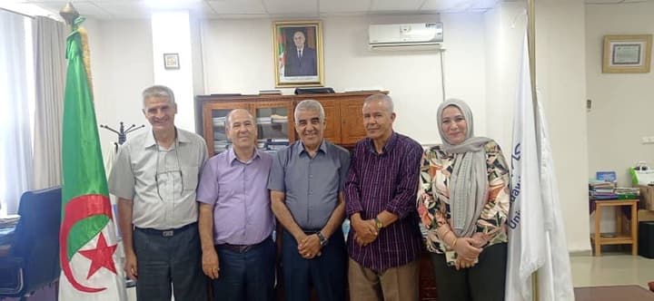 تنصيب البروفيسور طيب شابي مدير جديد لمركز بجاية