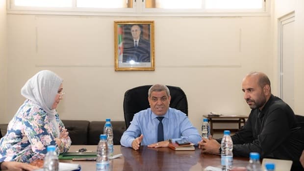 اجتماع تنسيقي برئاسة مدير الجامعة تحضيرا للدخول الجامعي 2025-2026