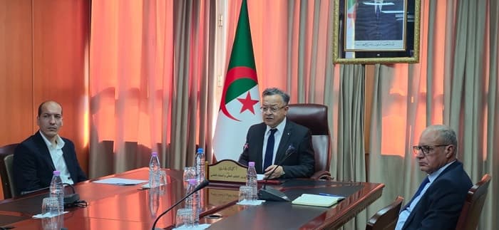 لقاء تفاعلي مع الطلبة الجامعيين من أبناء الجالية الوطنية بالخارج