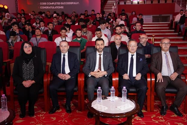 مشاركة مدير الجامعة في مراسم إختتام الهاكاثون الوطني للإبتكار " innov Tech "