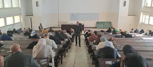 امتحانات ليسانس انجليزية دفعة الاساتذة الجامعيين بمركز بوزريعة