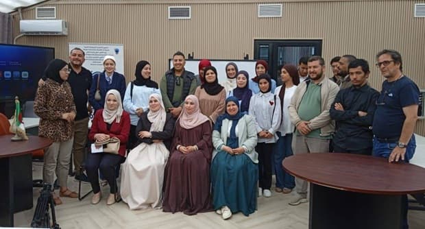 زيارة علمية لطلبة من جامعة حسيبة بن بوعلي بالشلف إلى مركز السمعي البصري