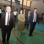 مدير الجامعة يعاين رفقة ضيوفه المعرض الخاص بالمؤسسات الناشئة للجامعة 1