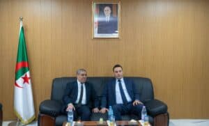 التكوين من أجل الحوكمة المحلية: جامعة التكوين المتواصل تطلق برنامجًا نوعيًا لفائدة منتخبي ولاية الجزائر 6