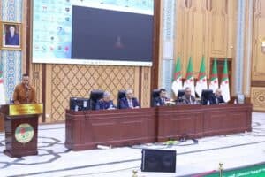 مشاركة مدير الجامعة في أشغال الندوة الجهوية لجامعات الوسط بولاية المدية 1