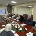 إجتماع عمل جمع إطارات الجامعة مع مؤسسة تجارية برئاسة مدير الجامعة 6