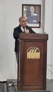 يوم تكويني بعنوان دعائم الذكاء الاصطناعي للبحوث العلمية بين الجودة وسرعة الانجاز بمركز باب الزوار 1