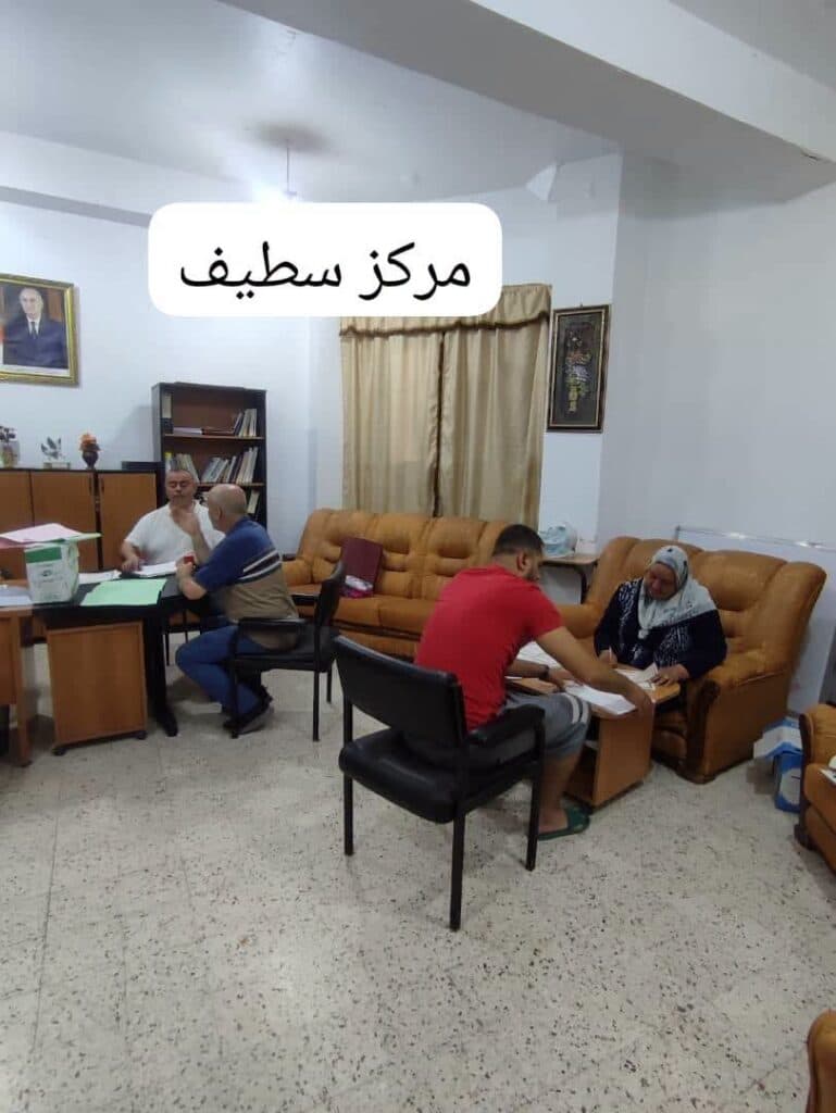 حصاد النجاح والتميز | لقطات من عملية تسليم الشهادات 3
